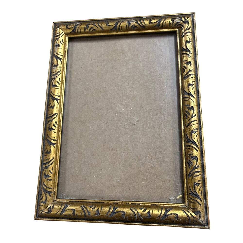 VINTAGE Picture Photo Frame 5x7” Gold Tone Ornate Standing Floral Decor - READ